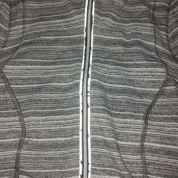 Lululemon Pacesetter Pullover Coal Strata Stripe - Picture 5 of 7